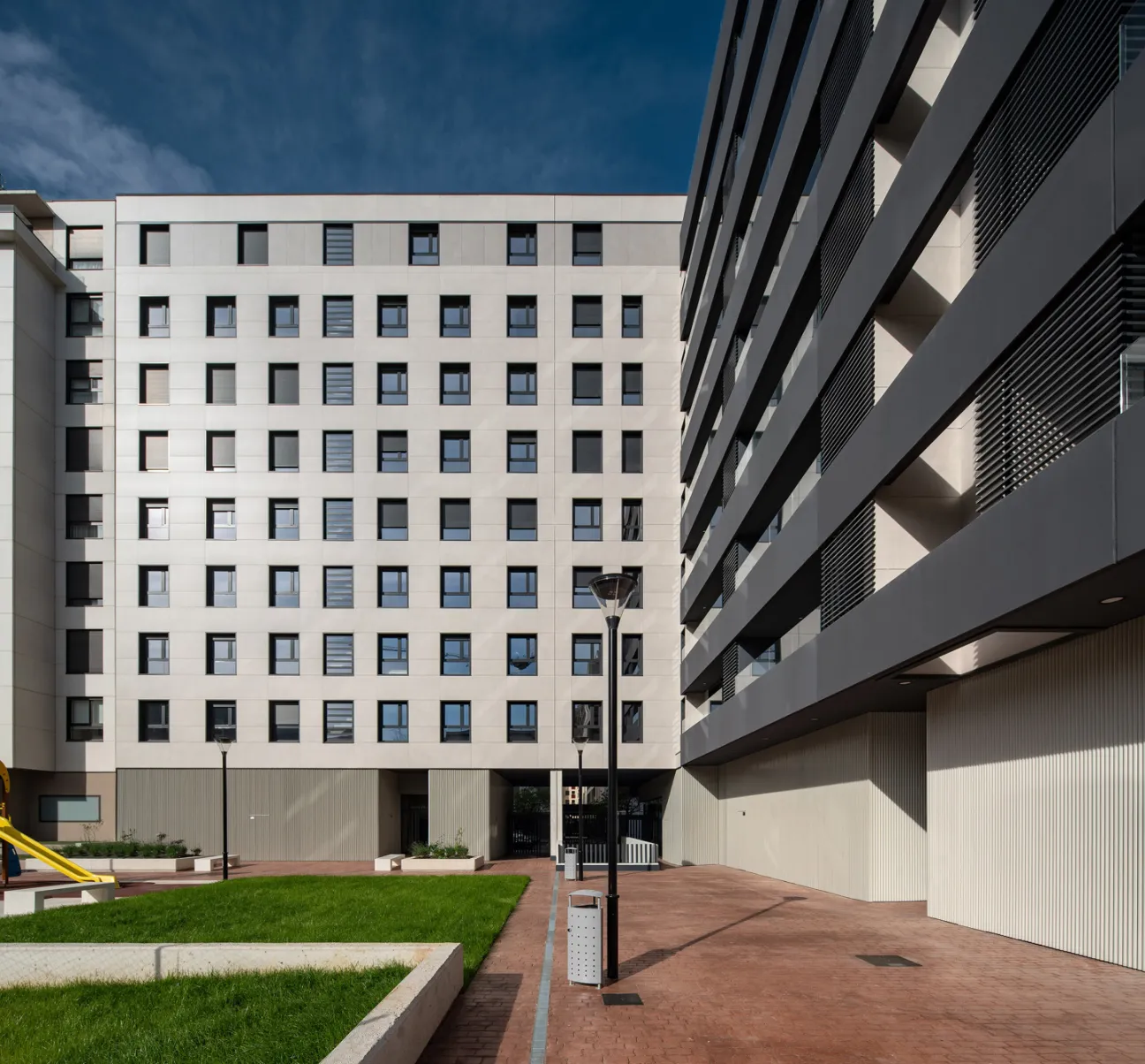 56 viviendas en Soto de Lezkairu Pamplona