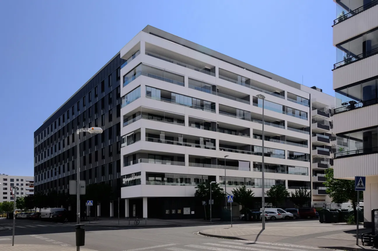 71 viviendas en Soto de Lezkairu, Pamplona