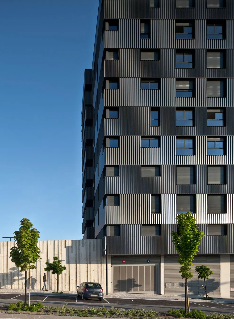 74 viviendas en Soto de Lezkairu, Pamplona.